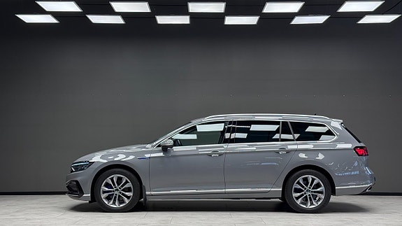 Volkswagen Passat 5 of 5