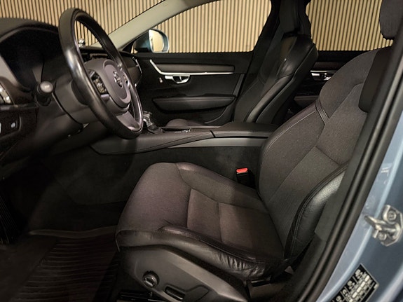 Volvo V90 Cross Country 10 of 22