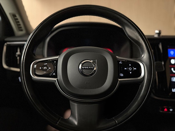 Volvo V90 Cross Country 16 of 22