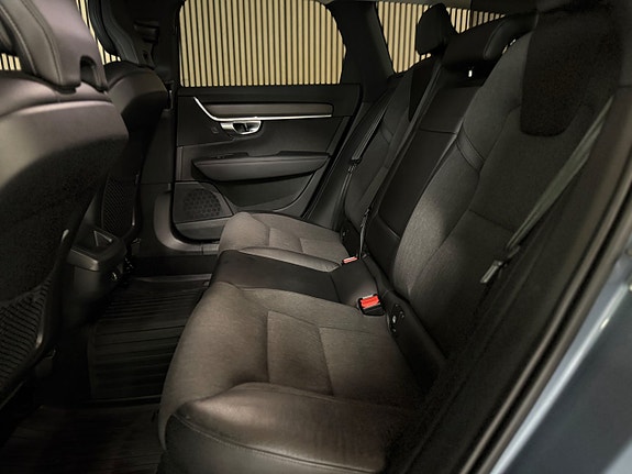 Volvo V90 Cross Country 12 of 22