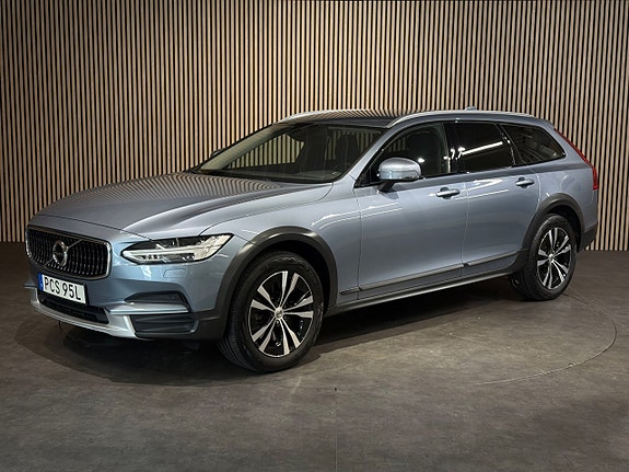 Volvo V90 Cross Country 8 of 22
