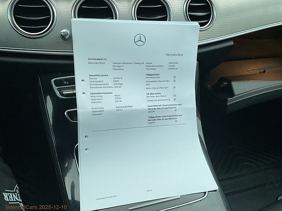 Mercedes-Benz E220 22 of 30