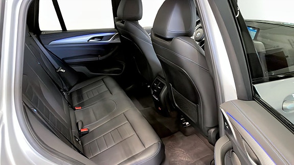 BMW X3 5 of 5