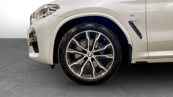 BMW X3 9 of 12