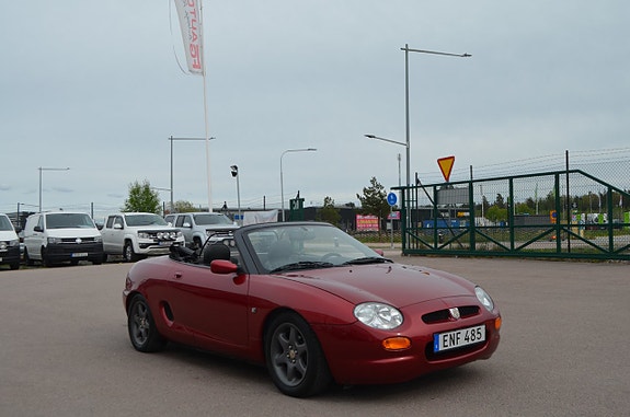 MG F 10 of 21
