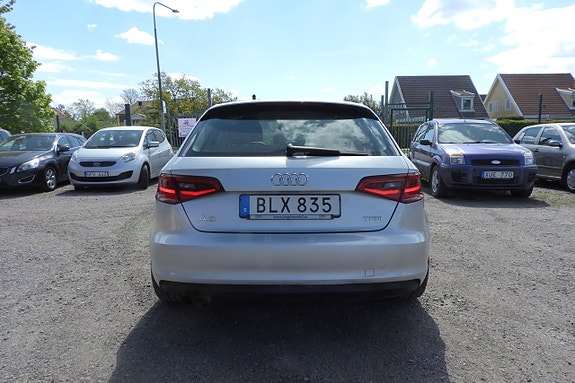 Audi A3 4 of 5