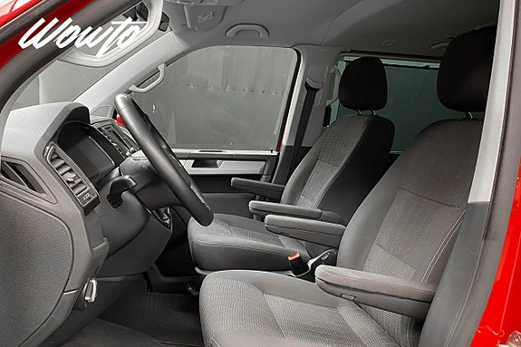 Volkswagen Multivan 10 of 22