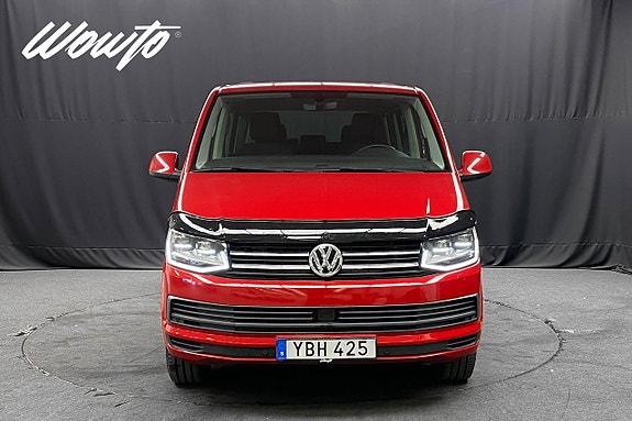 Volkswagen Multivan 2 of 5