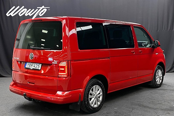 Volkswagen Multivan 5 of 5