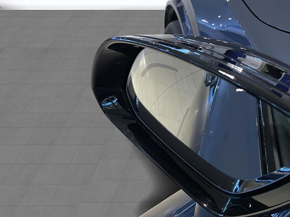 Volvo XC90 13 of 18