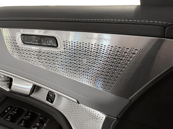 Volvo XC90 18 of 18