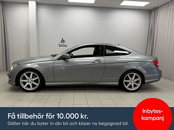 Mercedes-Benz C180 2 of 5