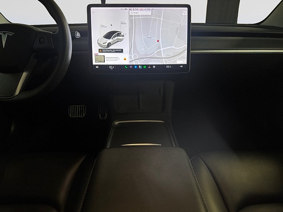 Tesla Model 3 15 of 19
