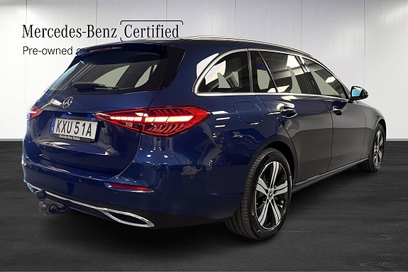 Mercedes-Benz C300 3 of 5