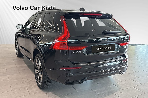 Volvo XC60 4 of 5