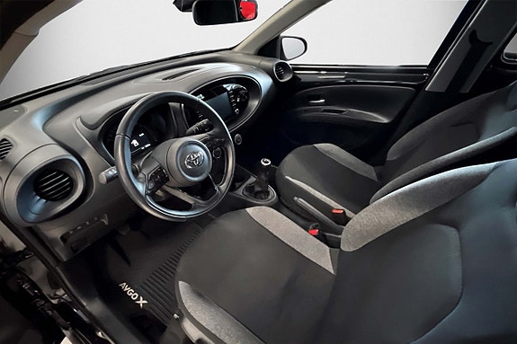 Toyota Aygo X 4 of 7