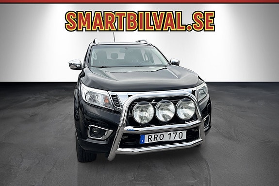 Nissan Navara 2 of 30