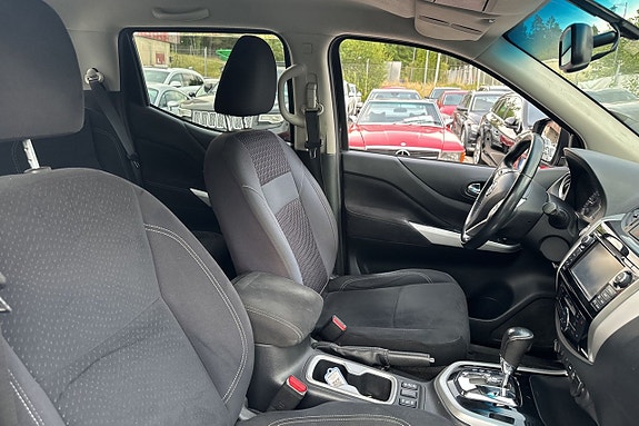Nissan Navara 29 of 30