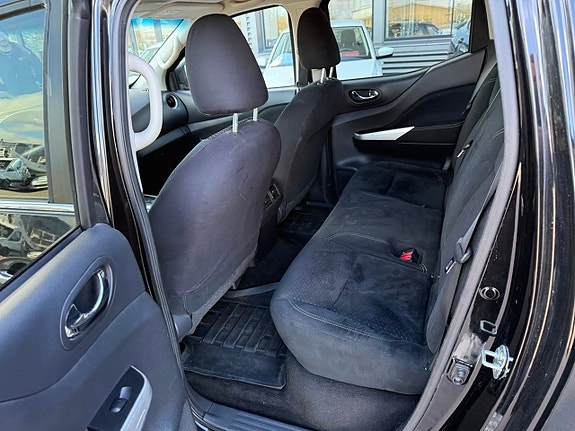 Nissan Navara 16 of 30