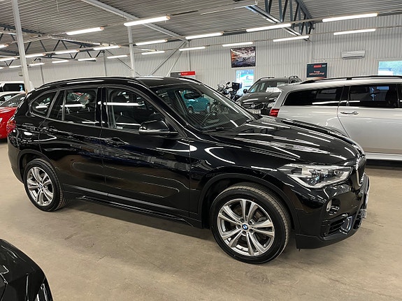 BMW X1 2 of 5