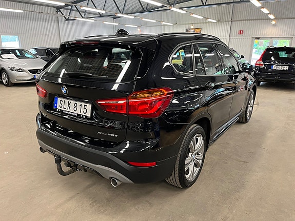 BMW X1 3 of 5