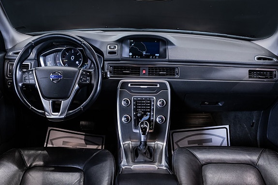 Volvo XC70 15 of 25