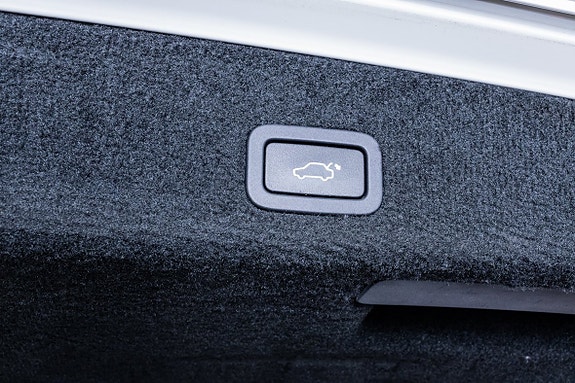 Volvo XC70 25 of 25