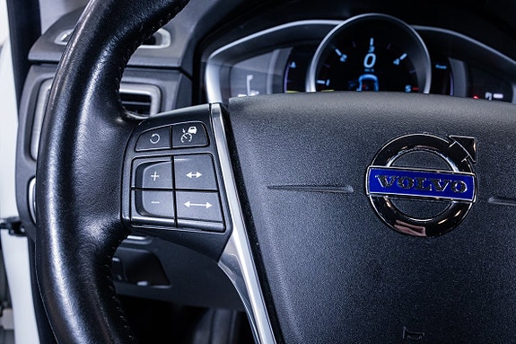 Volvo XC70 18 of 25