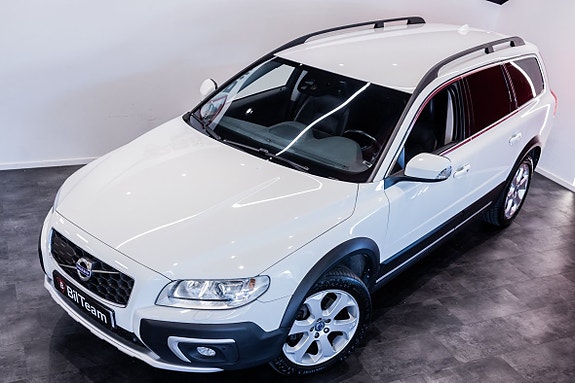 Volvo XC70 4 of 5