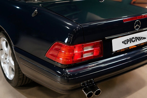 Mercedes-Benz SL500 9 of 23