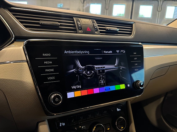 Skoda Superb 14 of 29