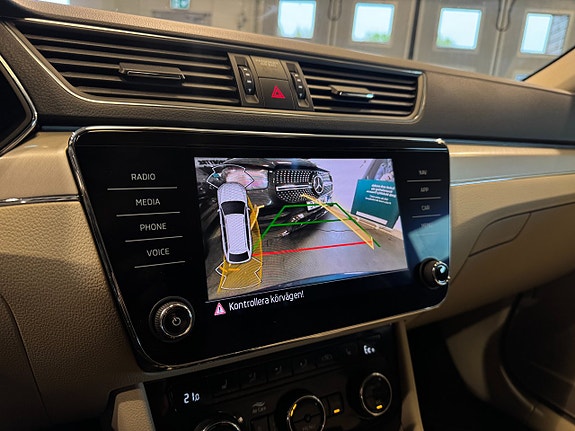 Skoda Superb 12 of 29