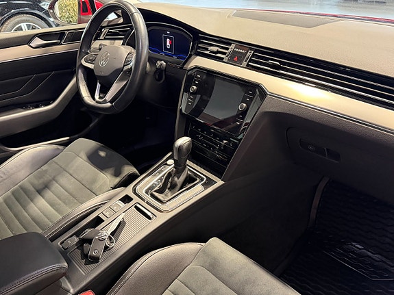 Volkswagen Passat 20 of 30