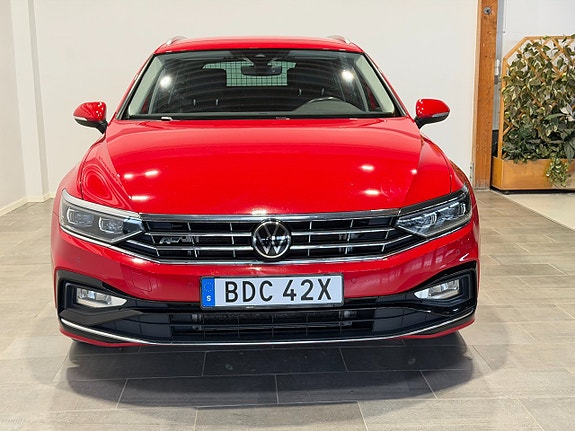 Volkswagen Passat 8 of 30