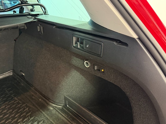 Volkswagen Passat 15 of 30