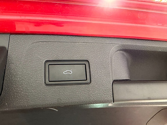Volkswagen Passat 14 of 30