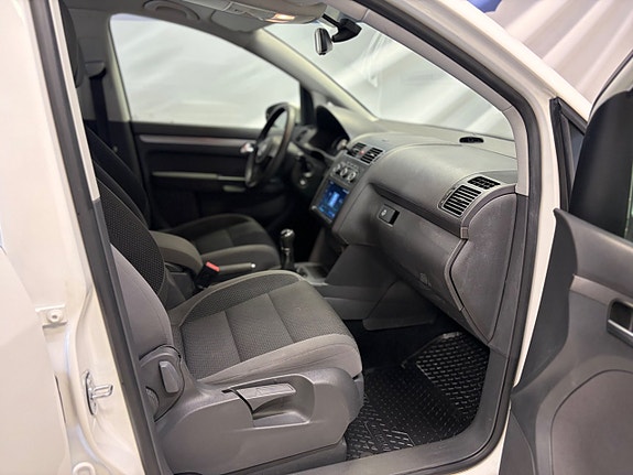 Volkswagen Touran 7 of 11