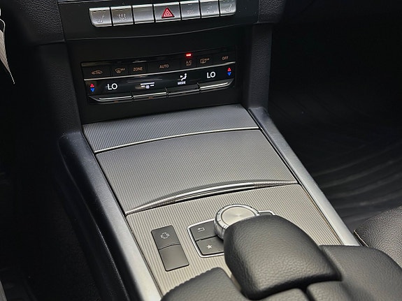 Mercedes-Benz E220 27 of 28