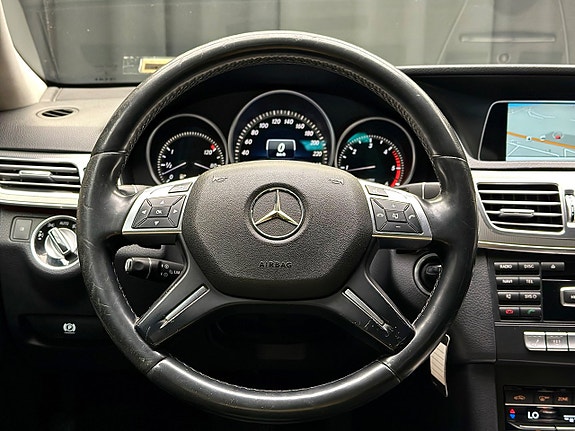 Mercedes-Benz E220 22 of 28