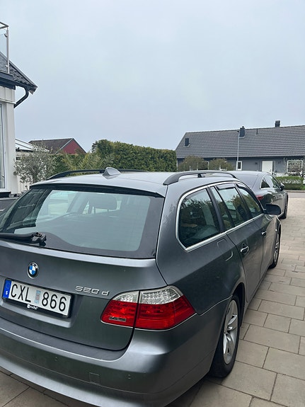 BMW 520d 2 of 5