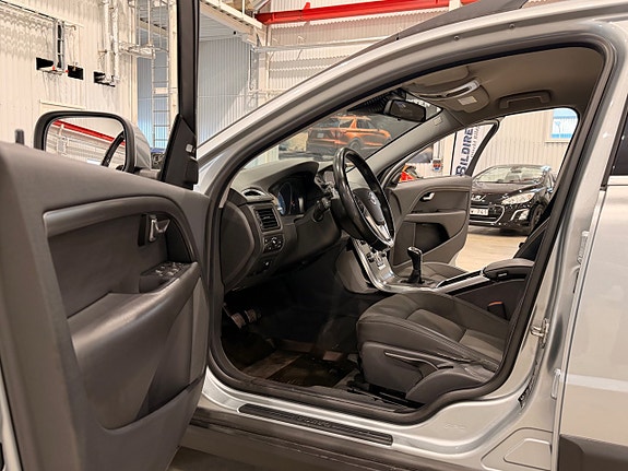 Volvo XC70 8 of 30