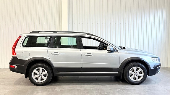 Volvo XC70 6 of 30