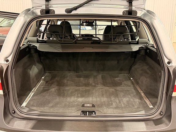 Volvo XC70 16 of 30