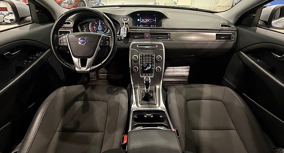 Volvo XC70 18 of 30