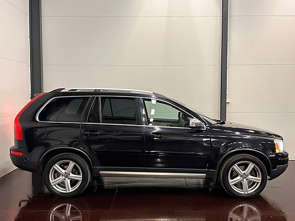 Volvo XC90 5 of 26