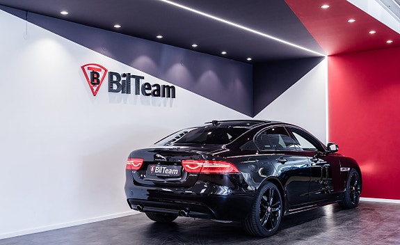 Jaguar XE 5 of 5