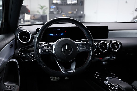Mercedes-Benz A200 15 of 18