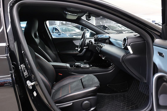 Mercedes-Benz A200 13 of 18