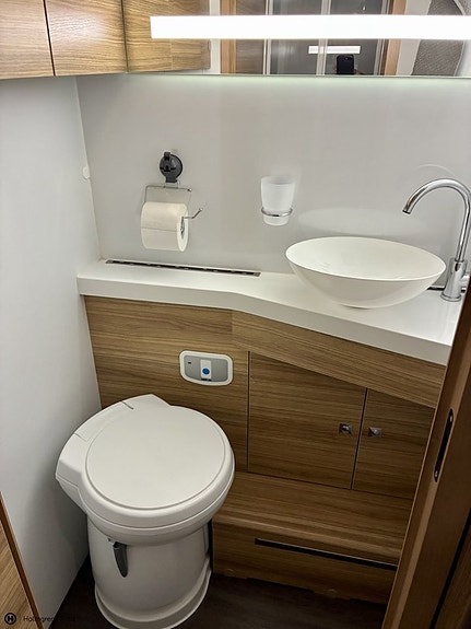 Adria Sonic 700 SC 10 of 15