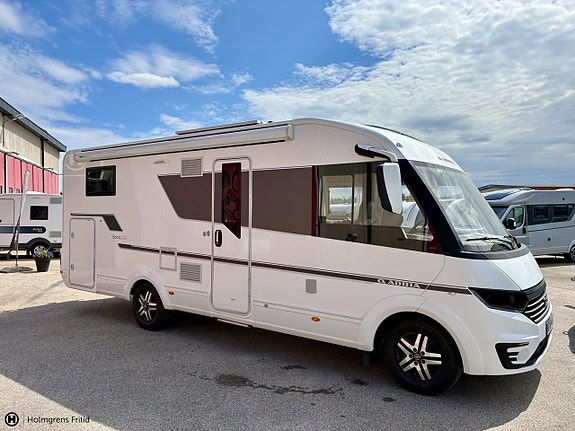 Adria Sonic 700 SC 2 of 15